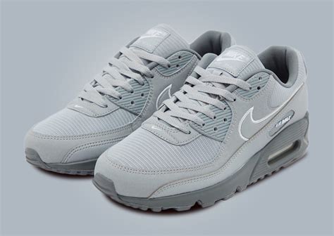 nike air max 90 wolf grey